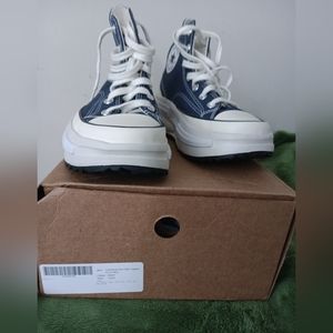 Unisex streetwear Converse Run Star Legacy CX Platform